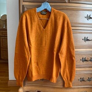Men's V-Neck Sweater in Burnt Orange